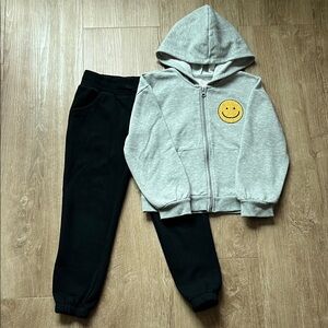 Cat & Jack Kids Grey Hoodie with Yellow Smiley Graphics & Black Joggers Size 6-7